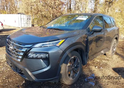 2024 Nissan Rogue Sv Fwd z USA, uszkodzony, nr VIN 5N1BT3BA4RC674182